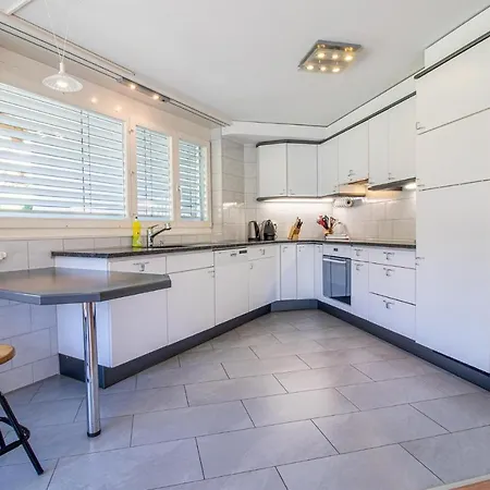 Camana Eg Apartment Arosa