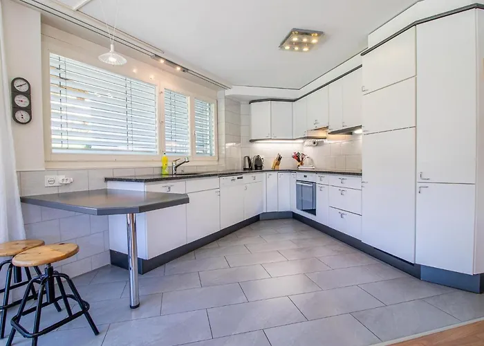 Camana Eg Apartamento Arosa